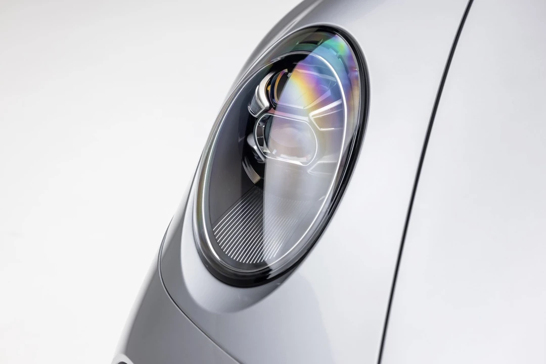 2024 Porsche 911 - Image 24 of 31