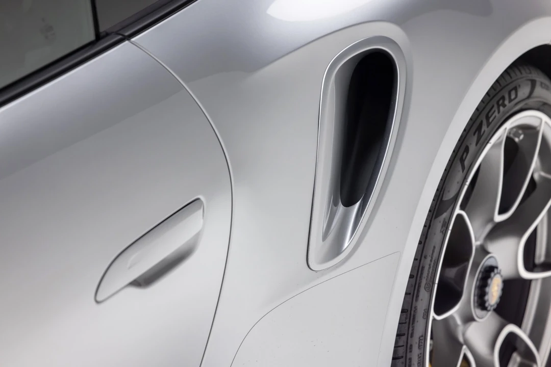 2024 Porsche 992 Carrera - Image 26 of 31