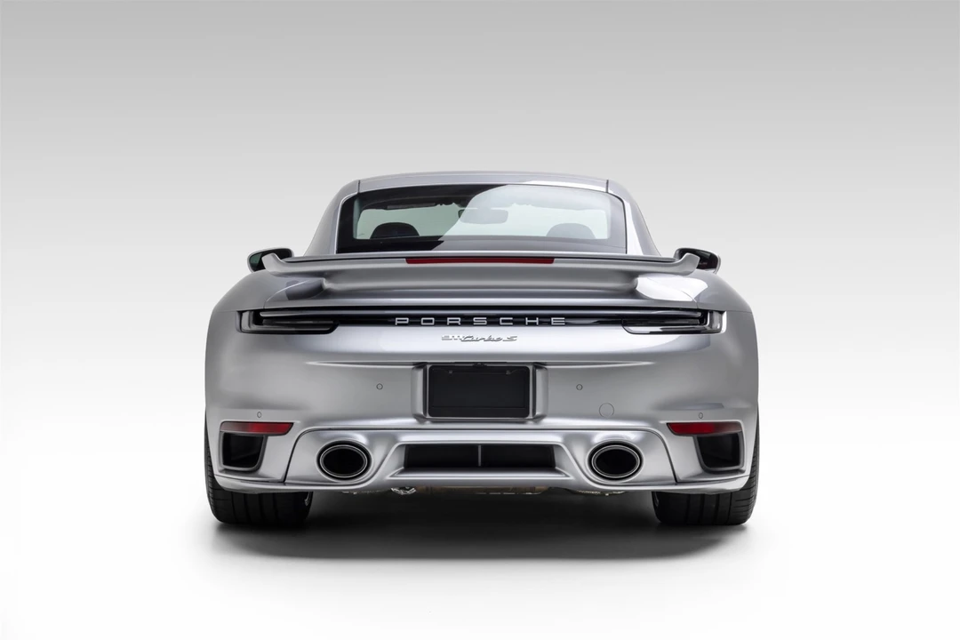 2024 Porsche 992 Carrera - Image 12 of 31