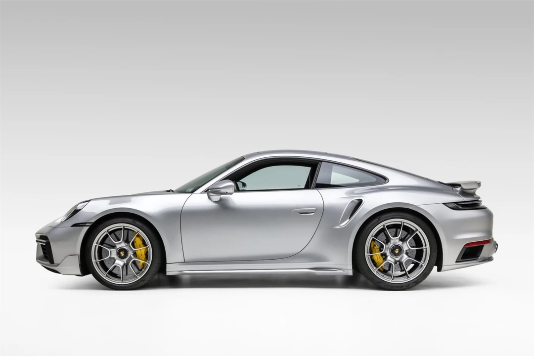 2024 Porsche 911 - Image 16 of 31