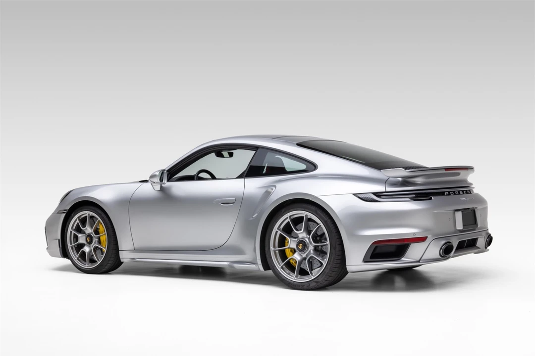 2024 Porsche 992 Carrera - Image 15 of 31