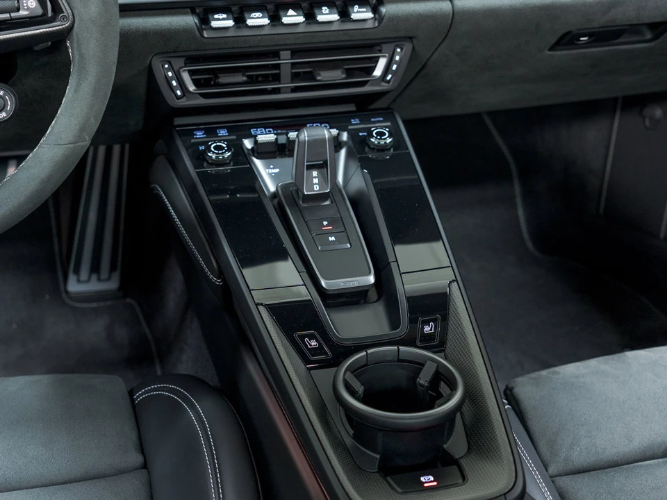 2024 Porsche 992 Dakar - Image 28 of 31