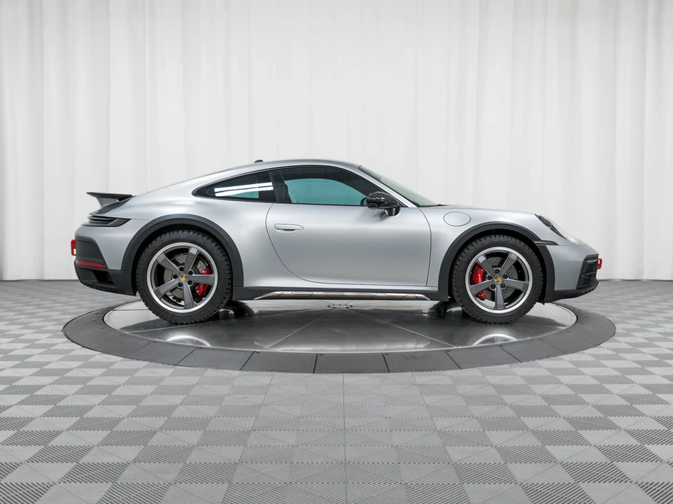 2024 Porsche 992 Dakar - Image 8 of 31