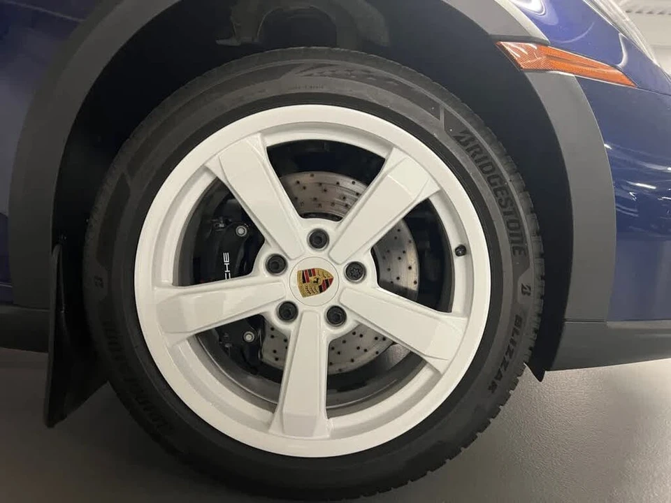 2024 Porsche 992 Dakar - Image 10 of 31