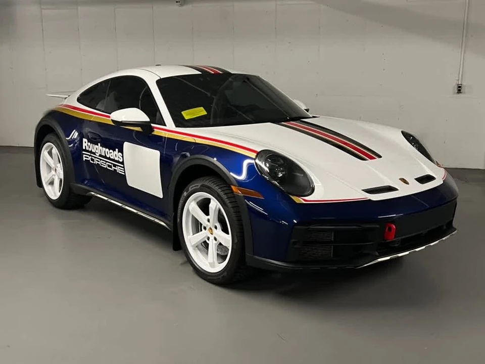 2024 Porsche 992 Dakar - Image 7 of 31