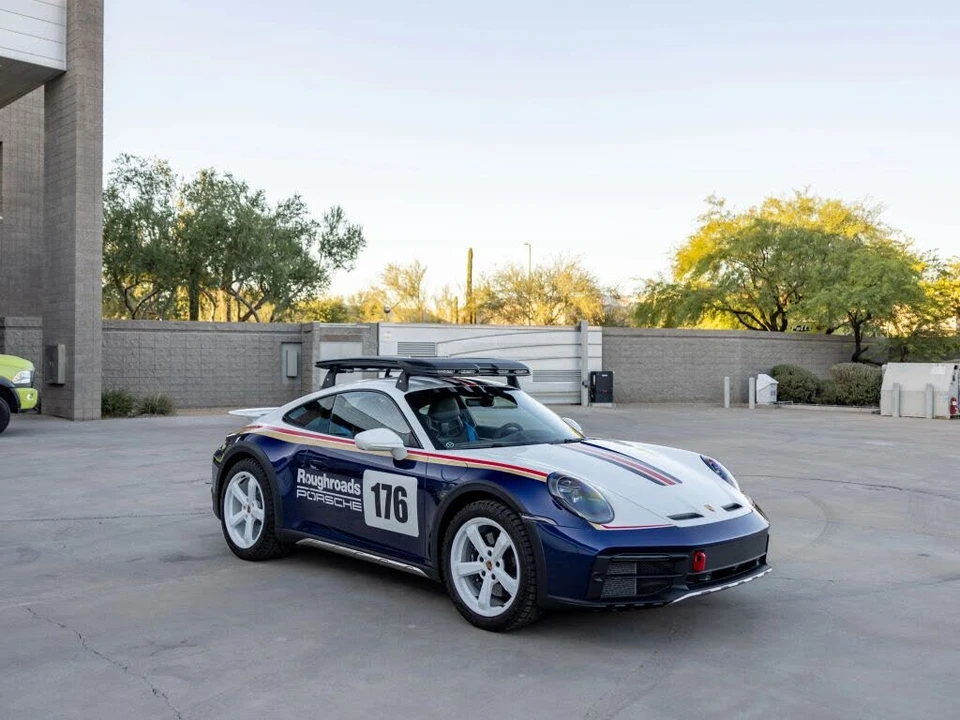 2024 Porsche 992 Dakar - Image 21 of 31