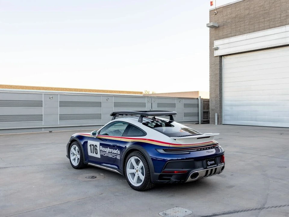 2024 Porsche 992 Dakar - Image 25 of 31