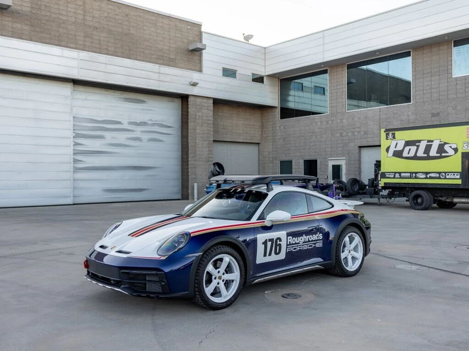 2024 Porsche 992 Dakar - Image 23 of 31