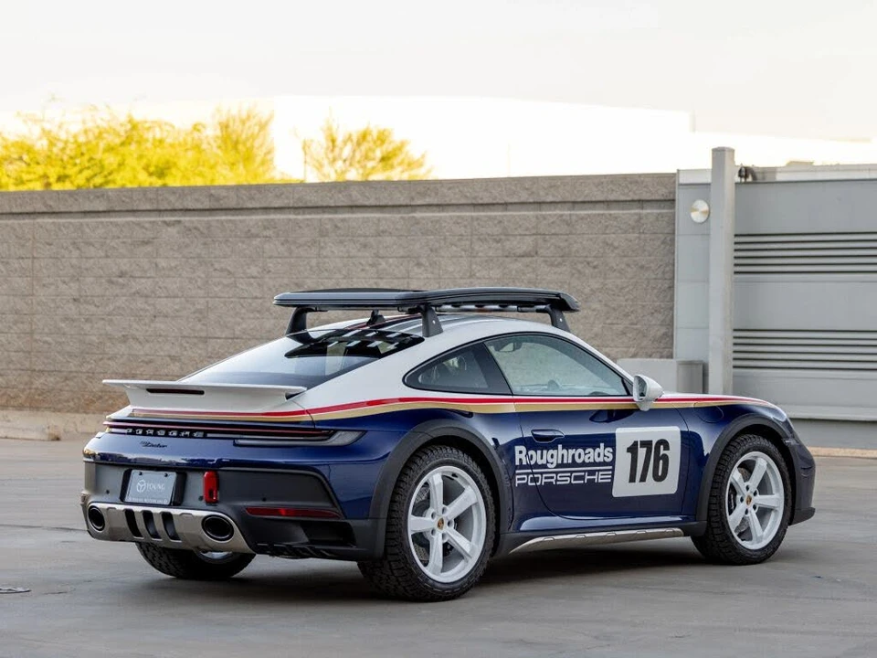 2024 Porsche 992 Dakar - Image 8 of 31