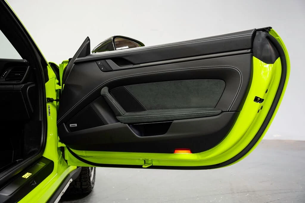 2024 Porsche 992 Dakar - Image 29 of 31