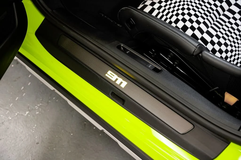 2024 Porsche 992 Dakar - Image 27 of 31