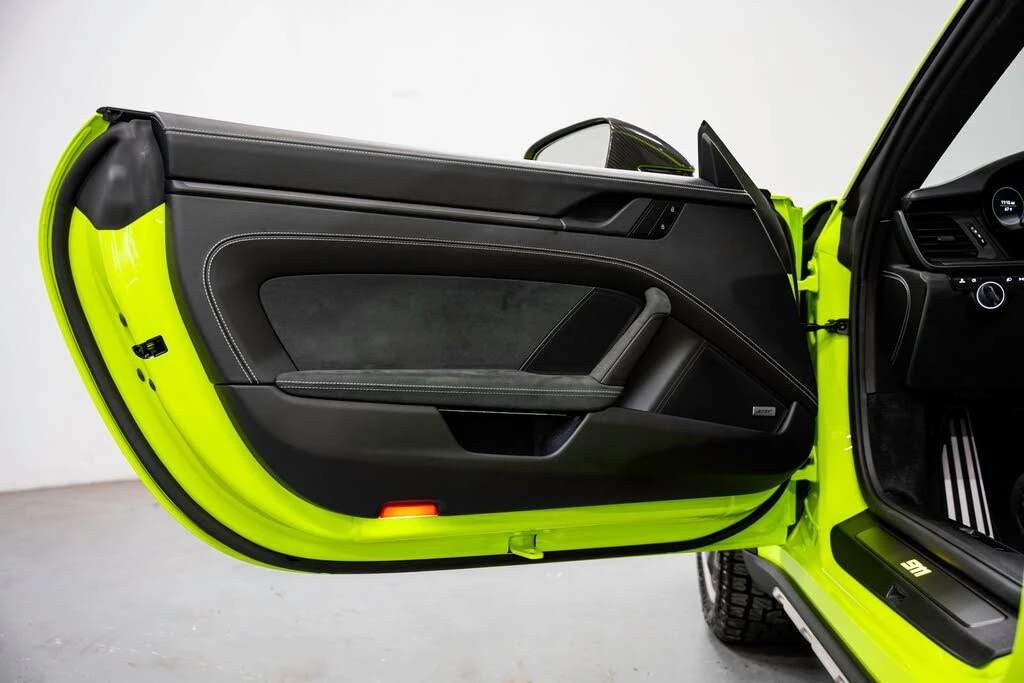 2024 Porsche 992 Dakar - Image 28 of 31