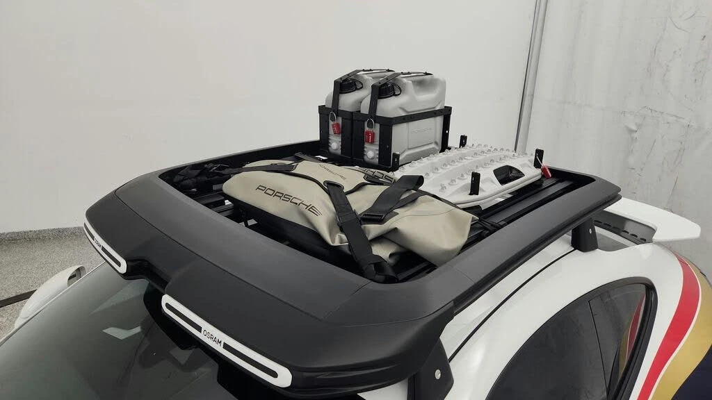 2024 Porsche 992 Dakar - Image 18 of 31