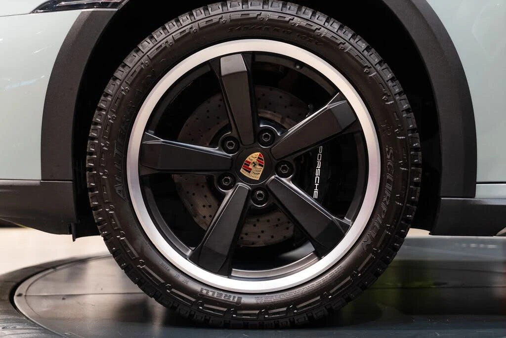 2024 Porsche 992 Dakar - Image 12 of 31