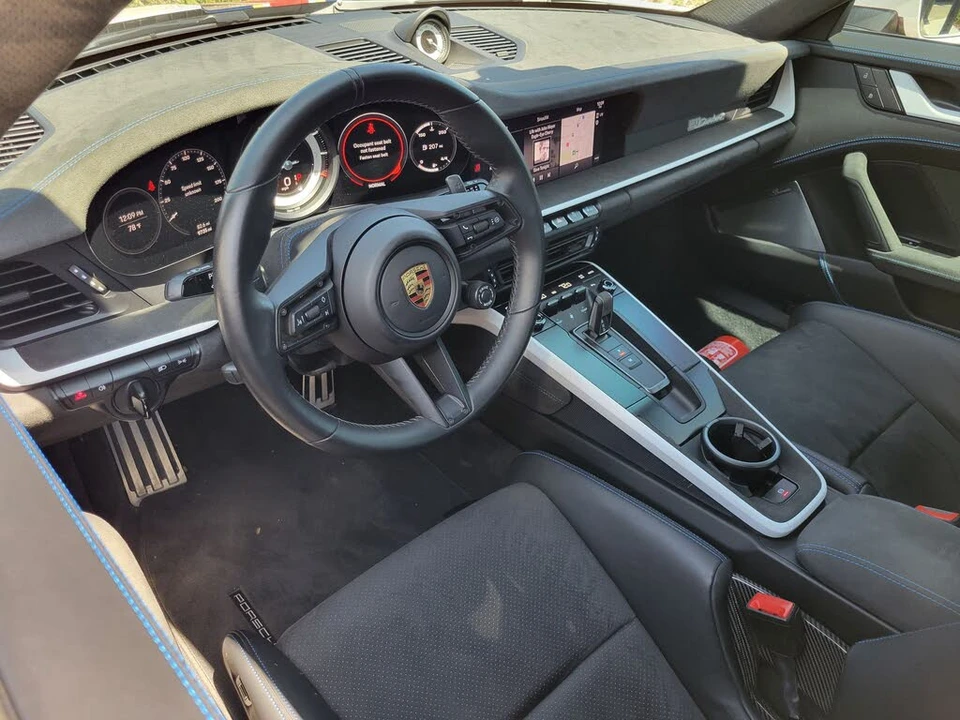 2024 Porsche 992 Dakar - Image 12 of 31
