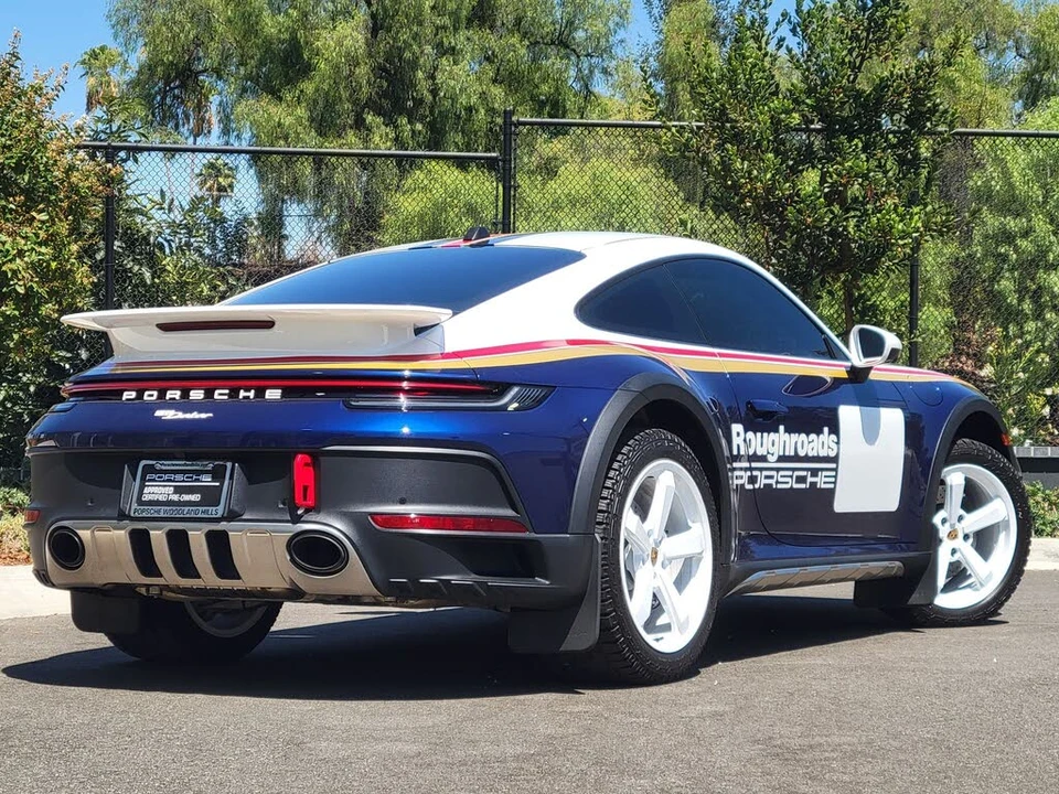 2024 Porsche 992 Dakar - Image 7 of 31