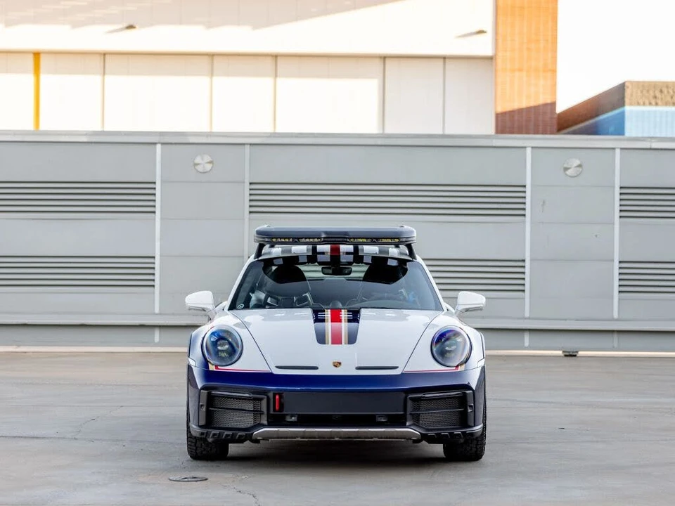 2024 Porsche 992 Dakar - Image 3 of 31