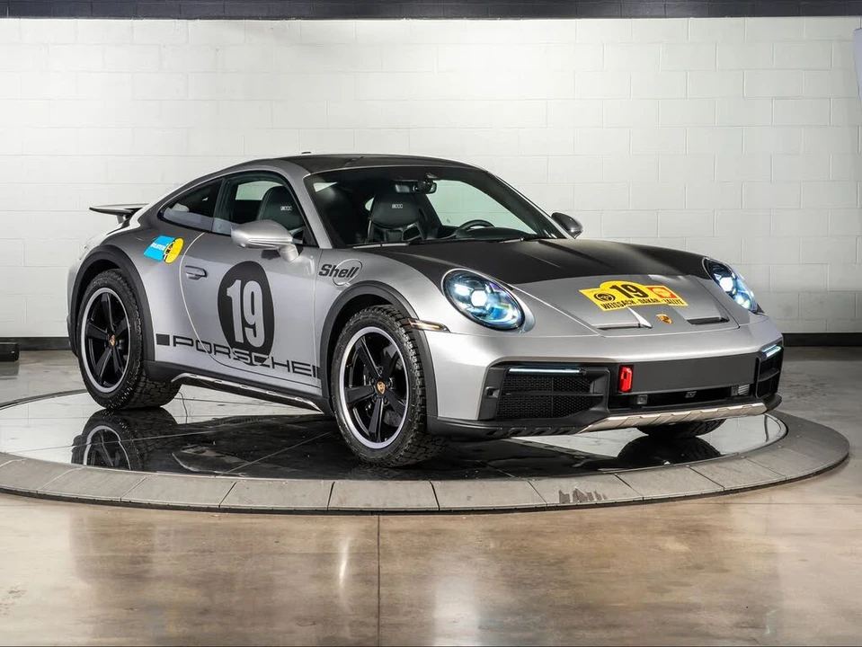 2024 Porsche 992 Dakar - Image 7 of 31