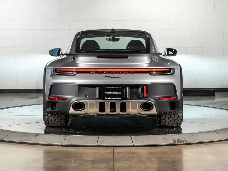 2024 Porsche 992 Dakar - Image 10 of 31