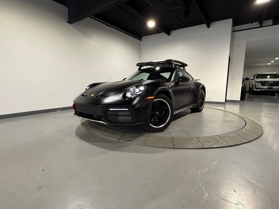 2024 Porsche 992 Dakar - Image 7 of 31