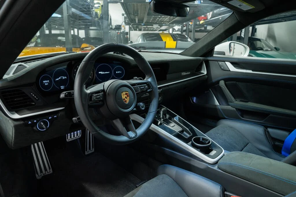 2024 Porsche 992 Dakar - Image 12 of 31