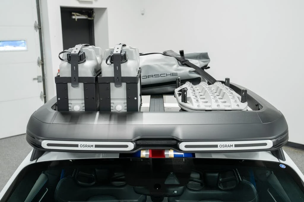 2024 Porsche 992 Dakar - Image 18 of 31