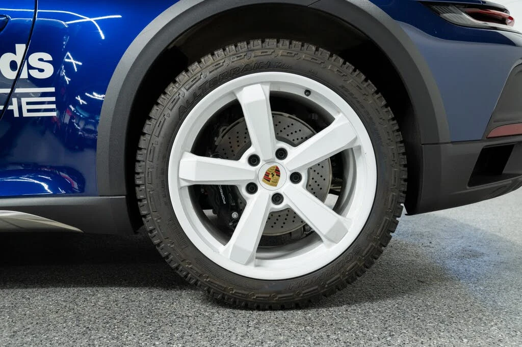 2024 Porsche 992 Dakar - Image 10 of 31
