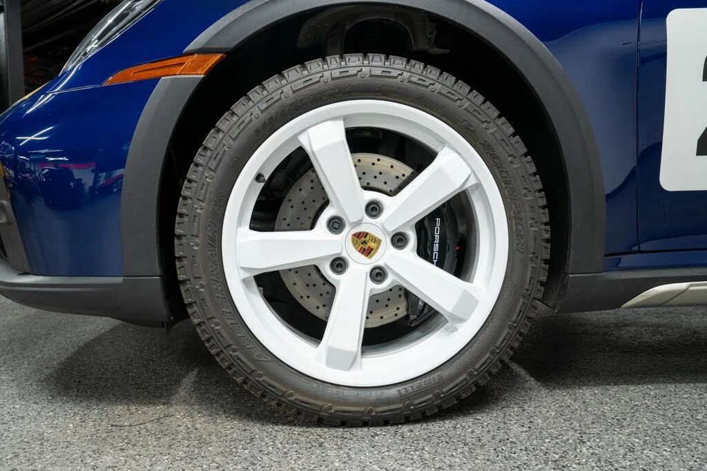 2024 Porsche 992 Dakar - Image 9 of 31
