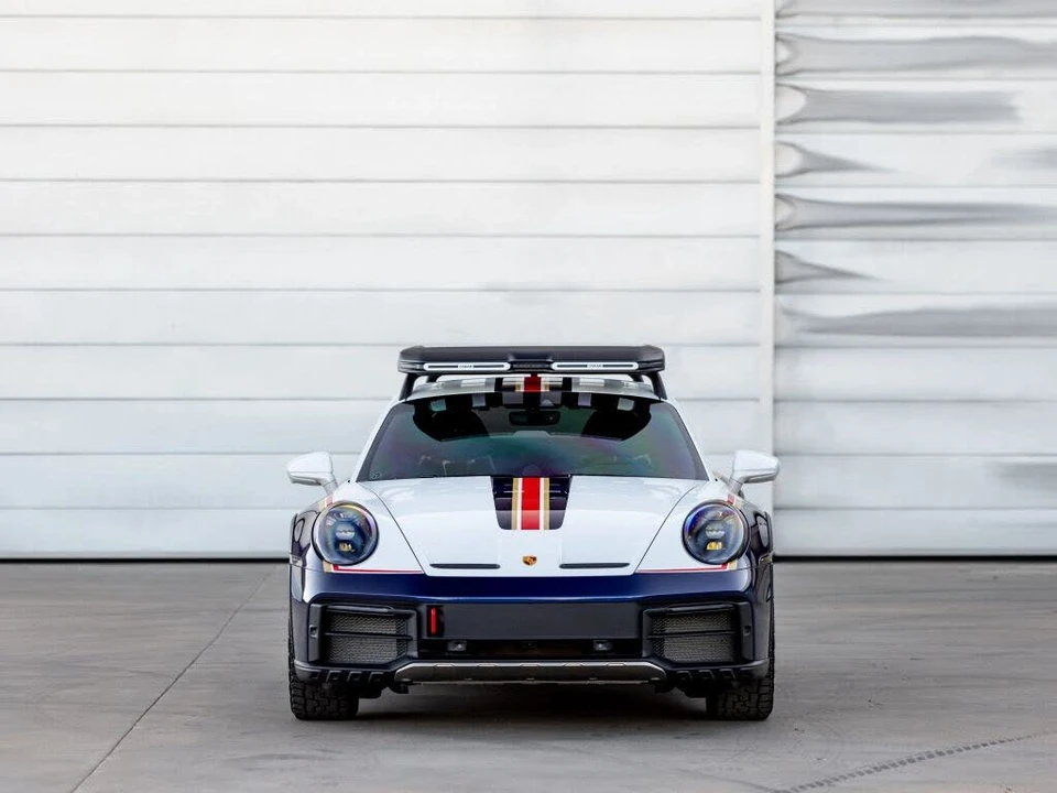 2024 Porsche 992 Dakar - Image 3 of 31
