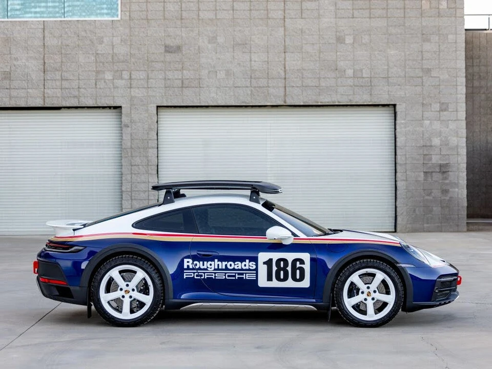 2024 Porsche 992 Dakar - Image 9 of 31