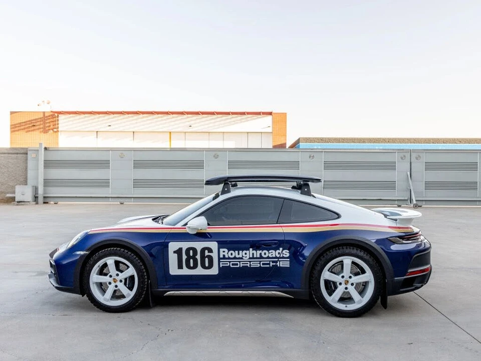 2024 Porsche 992 Dakar - Image 24 of 31