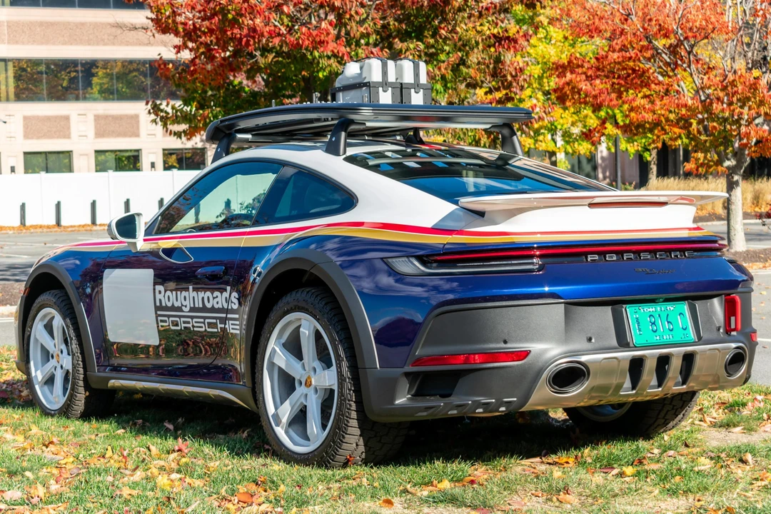 2024 Porsche 992 Dakar - Image 17 of 31