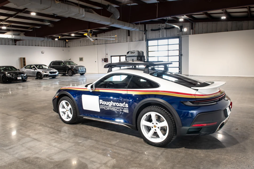 2024 Porsche 992 Dakar - Image 16 of 31