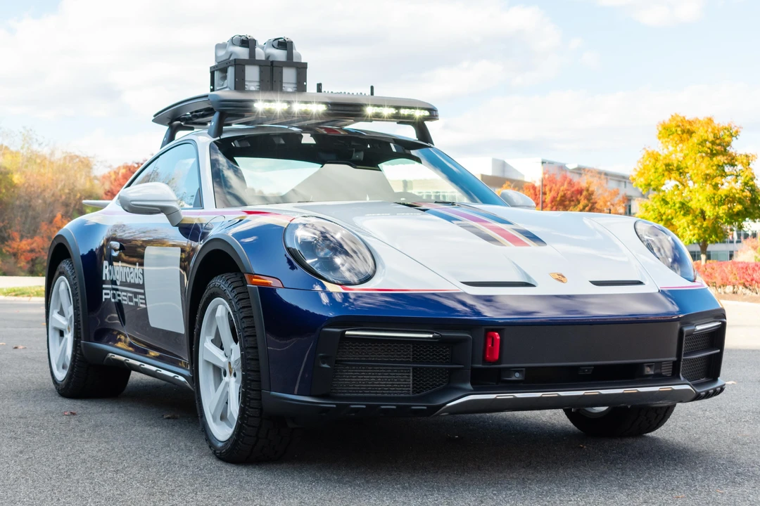 2024 Porsche 992 Dakar - Image 24 of 31