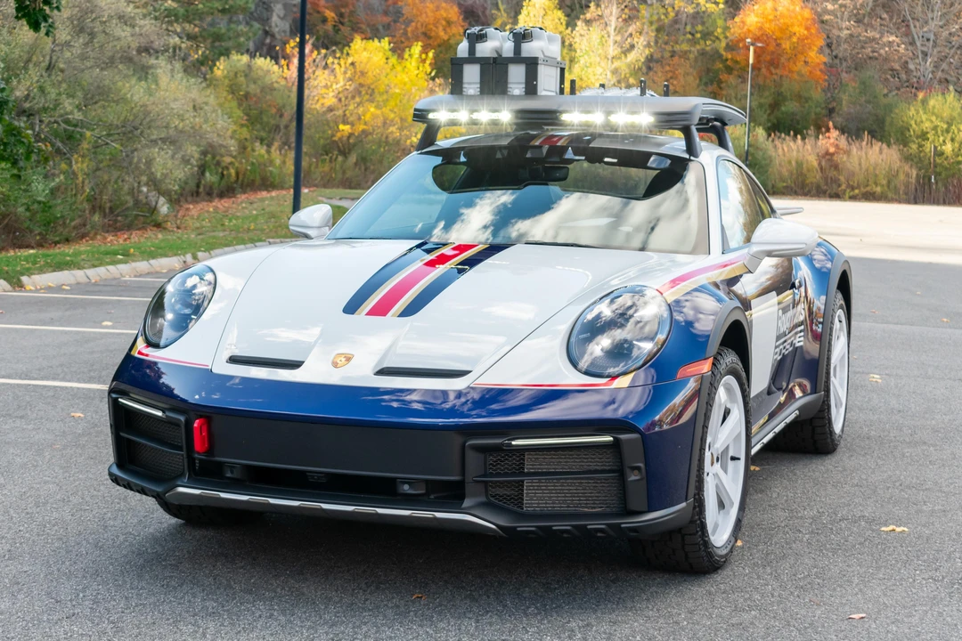 2024 Porsche 992 Dakar - Image 10 of 31