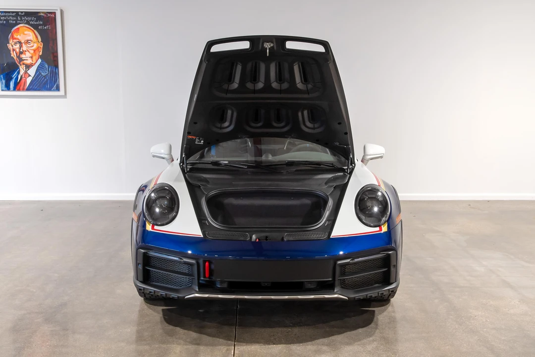 2024 Porsche 992 Dakar - Image 9 of 31
