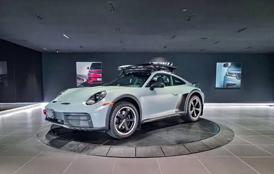 2024 Porsche 911 Dakar