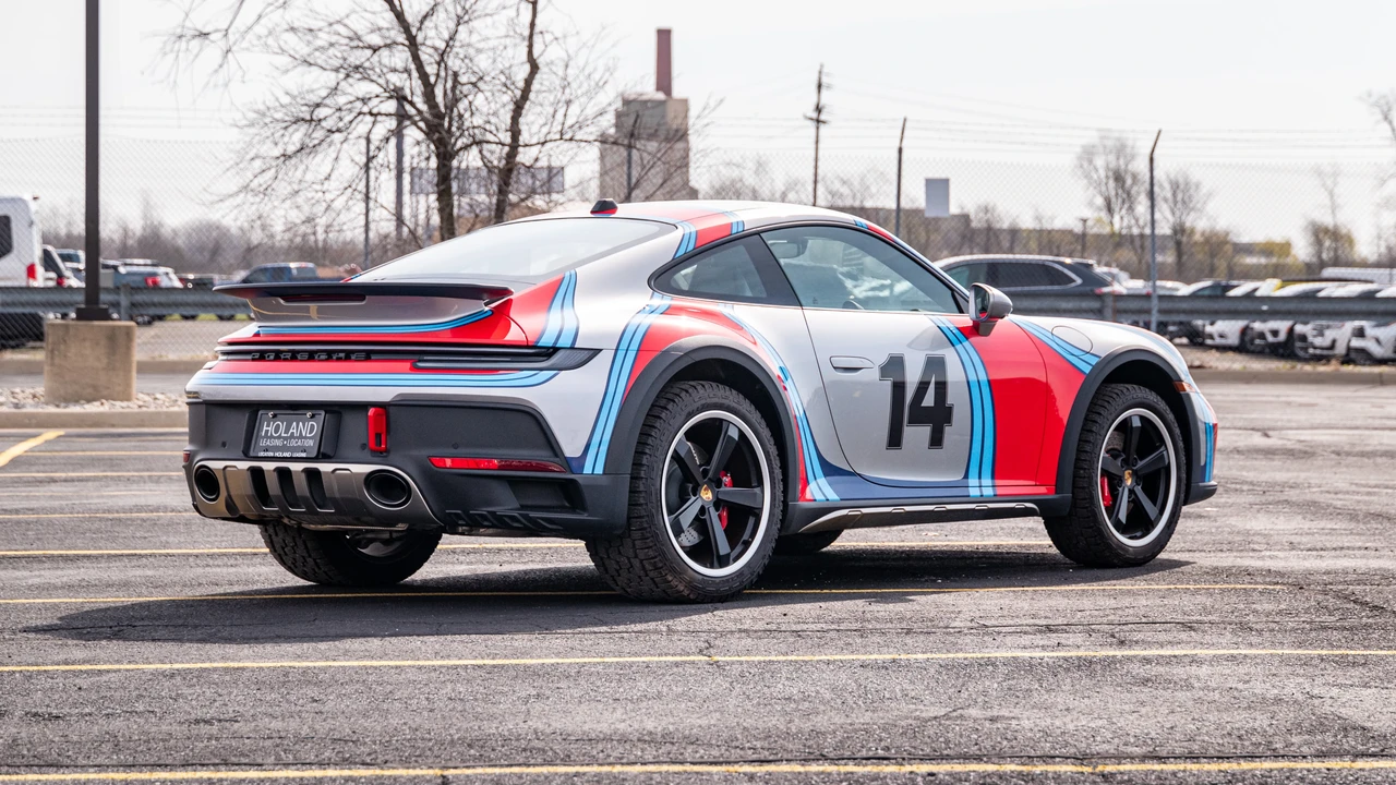 2024 Porsche 992 Dakar - Image 3 of 31