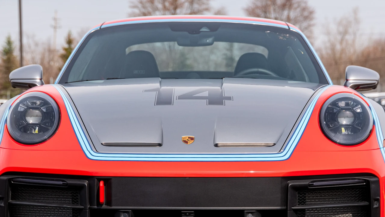 2024 Porsche 992 Dakar - Image 9 of 31