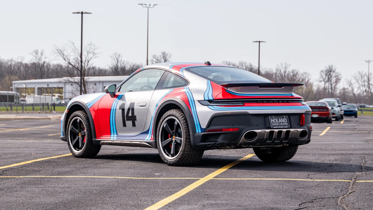 2024 Porsche 992 Dakar - Image 6 of 31