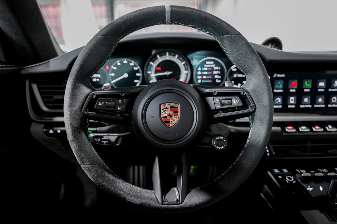2024 Porsche 992 Dakar - Image 11 of 12