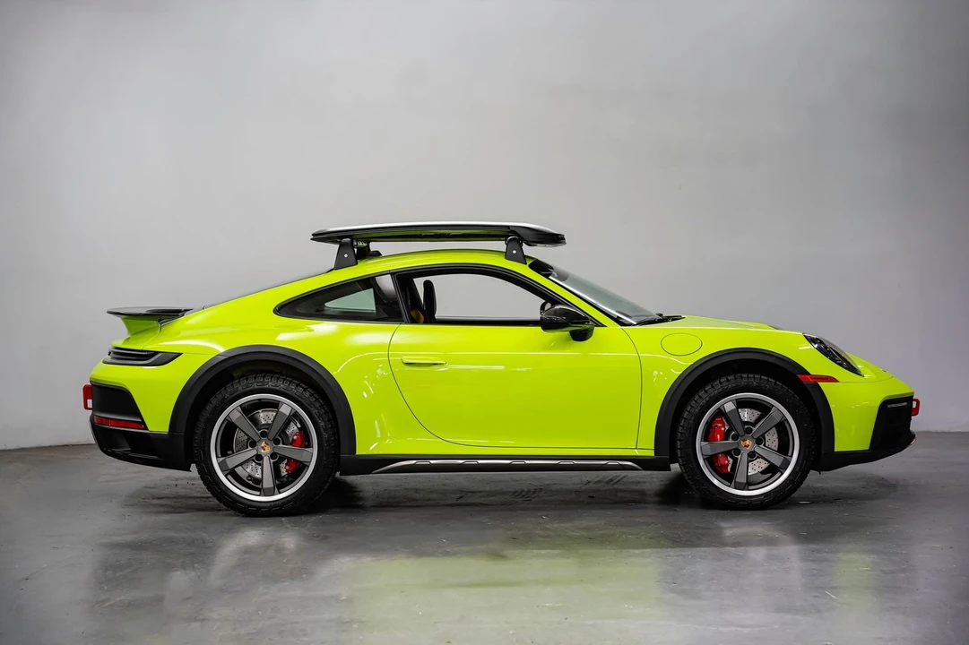 2024 Porsche 992 Dakar - Image 2 of 31