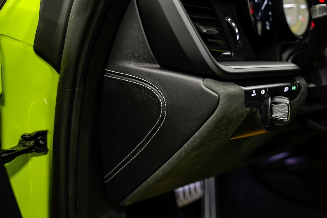 2024 Porsche 992 Dakar - Image 24 of 31