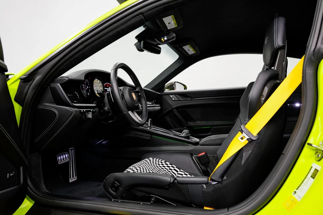 2024 Porsche 992 Dakar - Image 25 of 31