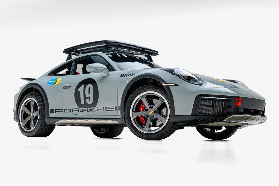 2024 Porsche 992 Dakar - Image 16 of 31