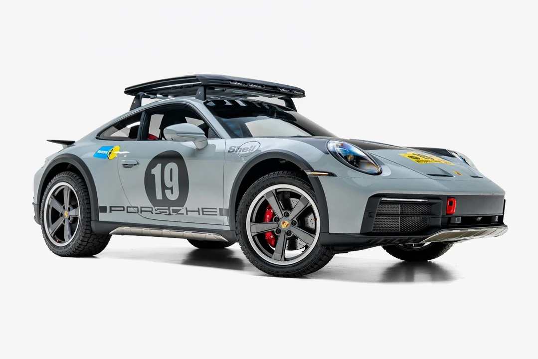 2024 Porsche 992 Dakar - Image 17 of 31