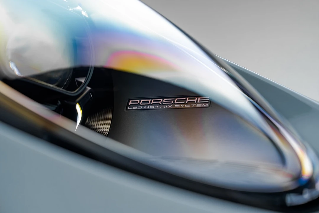 2024 Porsche 992 Dakar - Image 29 of 31