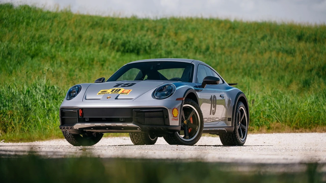 2024 Porsche 992 Dakar - Image 10 of 31