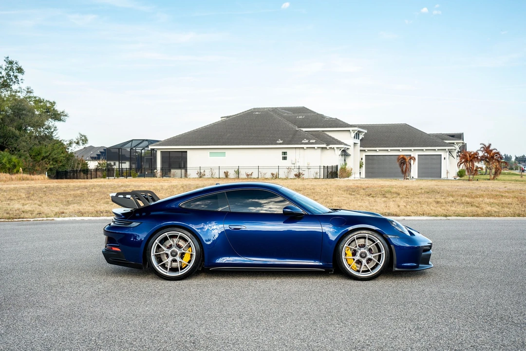 2024 Porsche 992 GT3 - Image 2 of 31