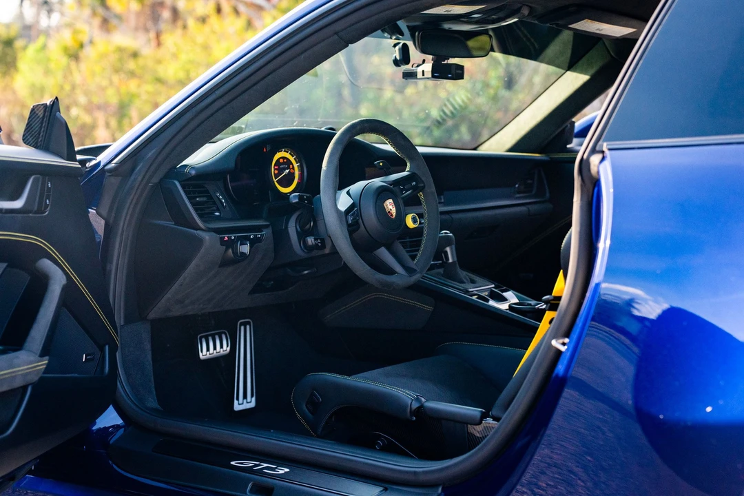 2024 Porsche 992 GT3 - Image 15 of 31